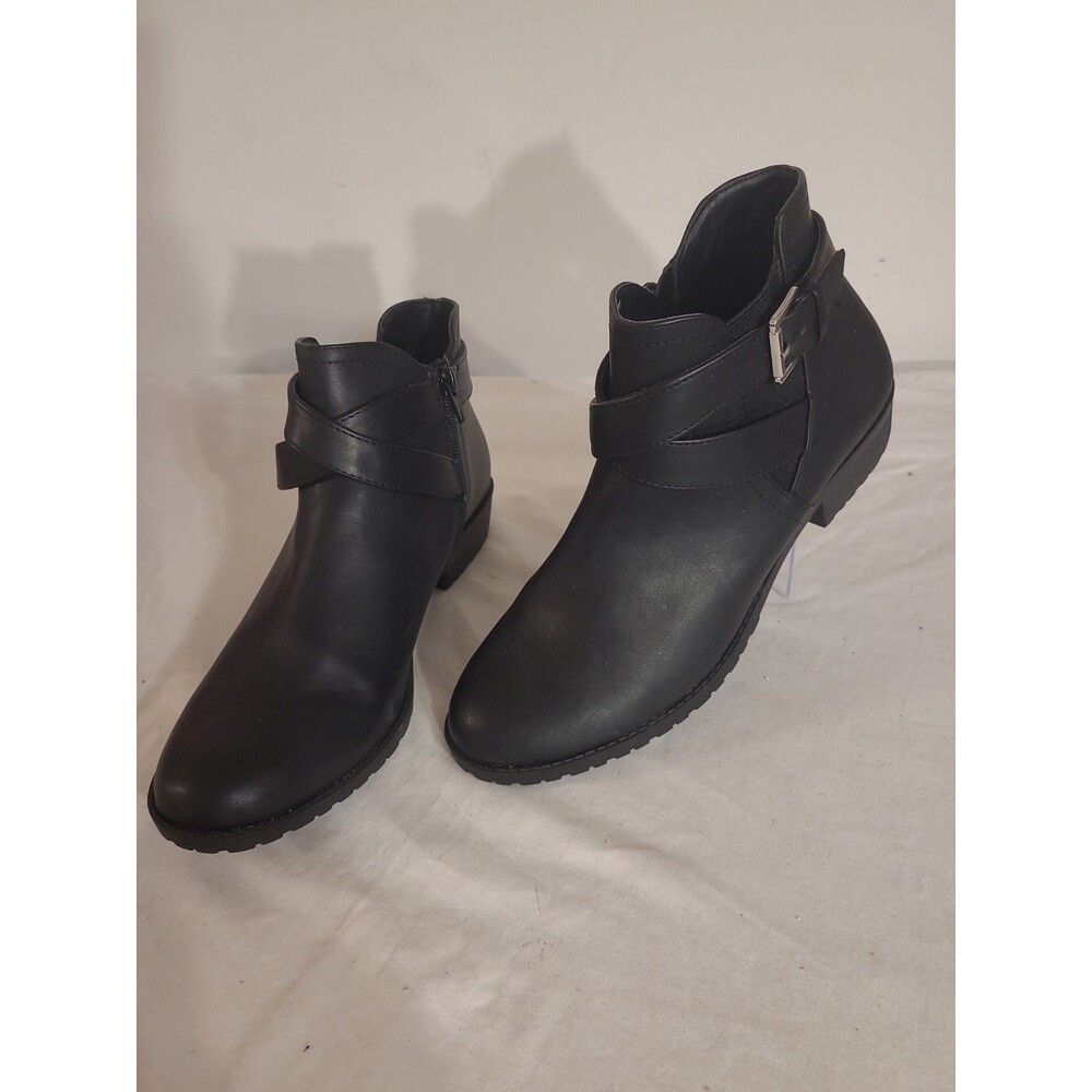 NWOT Time and Tru Black Ankle Boots Buckle Strap Low Heel Booties Women 9